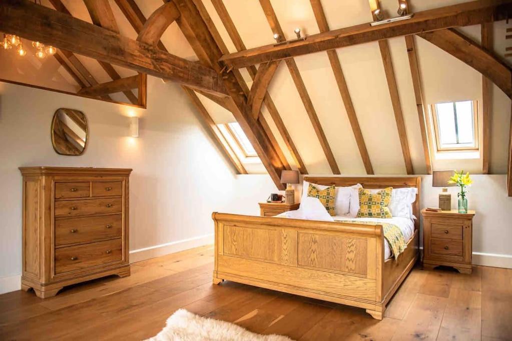 Coed Farm-Hot Tub-Sleeps 12-Near Breconヴィラ エクステリア 写真